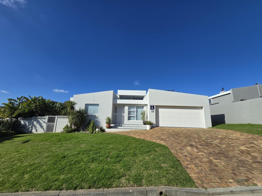 To Let 3 Bedroom Property for Rent in Protea Valley Western Cape